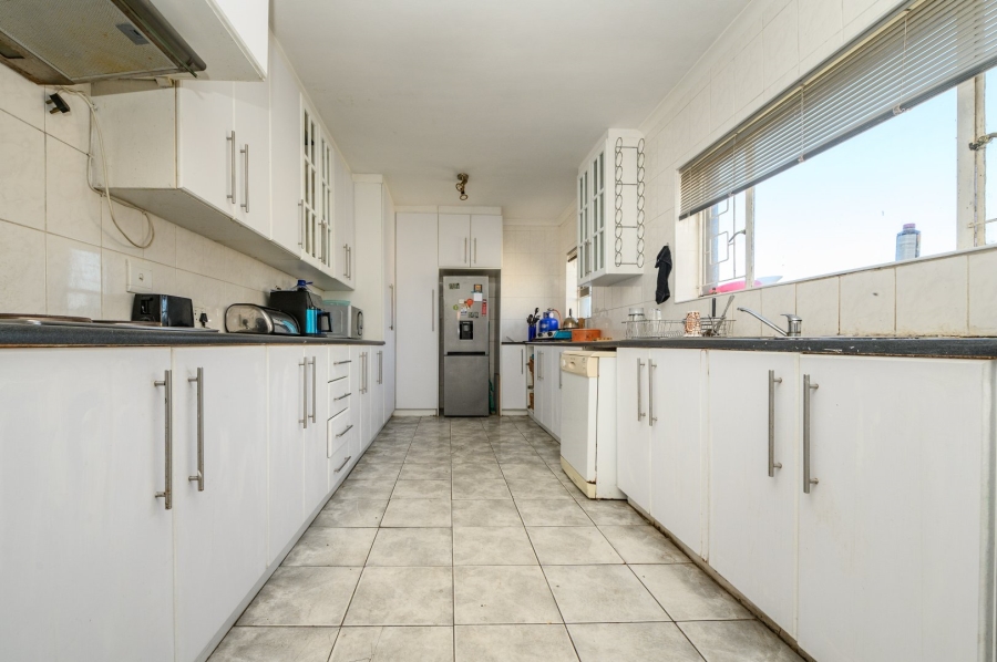 4 Bedroom Property for Sale in Charlo Eastern Cape